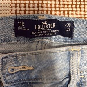 Hollister Women's Light Blue High-Rise Super Skinny Jeans